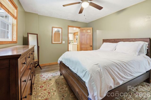 98 Secluded Cove, Waynesville, NC 28785