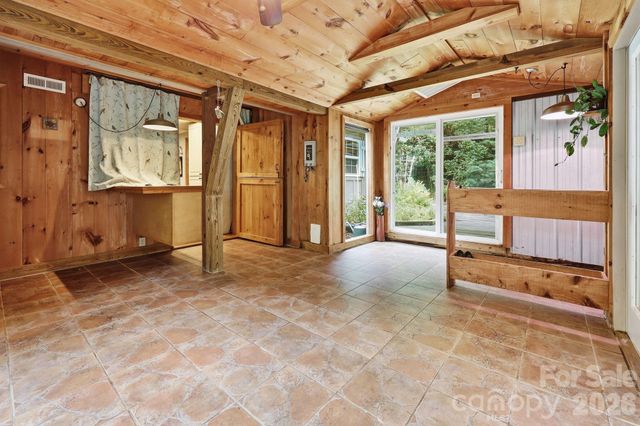 98 Secluded Cove, Waynesville, NC 28785