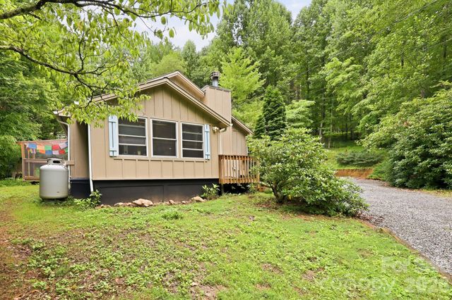 98 Secluded Cove, Waynesville, NC 28785