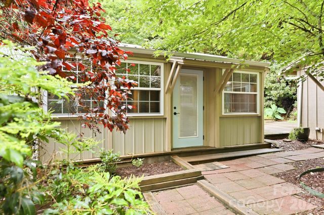 98 Secluded Cove, Waynesville, NC 28785