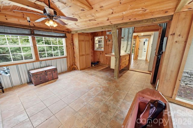 98 Secluded Cove, Waynesville, NC 28785