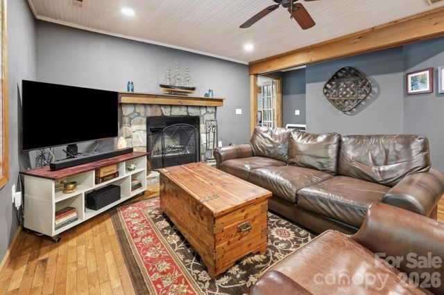 98 Secluded Cove, Waynesville, NC 28785
