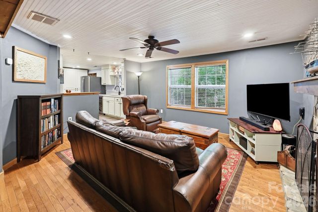 98 Secluded Cove, Waynesville, NC 28785