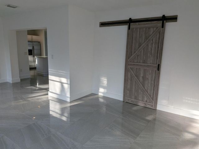 14521 Ellington Street, Miami, FL 33176