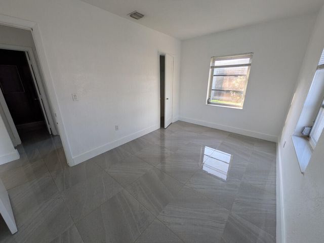 14521 Ellington Street, Miami, FL 33176