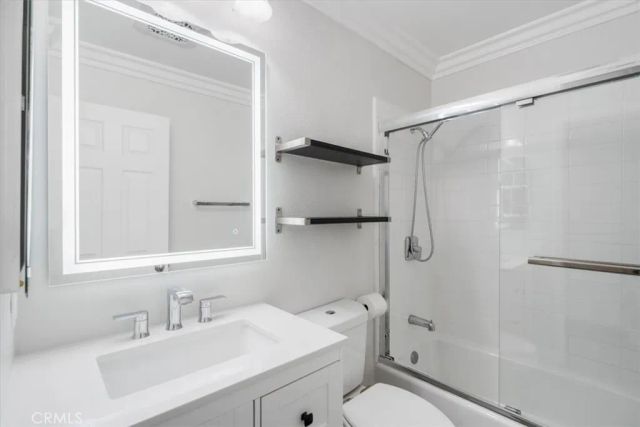 421 W 6th 208, Long Beach, CA 90802