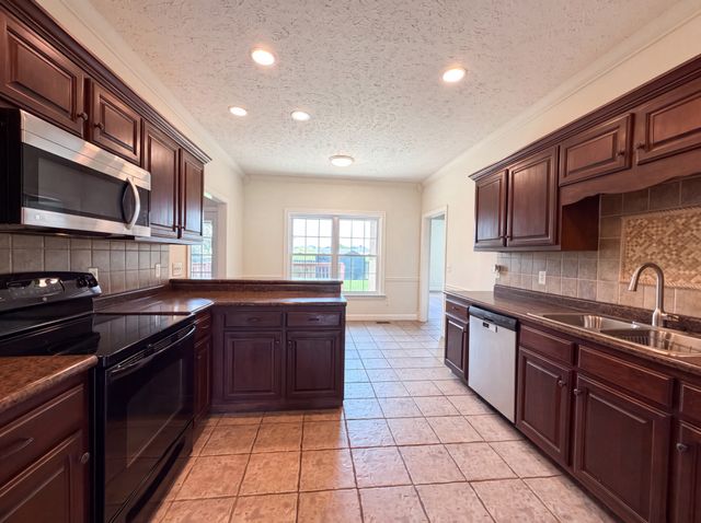 1044 Laramie Ct, Murfreesboro, TN 37128