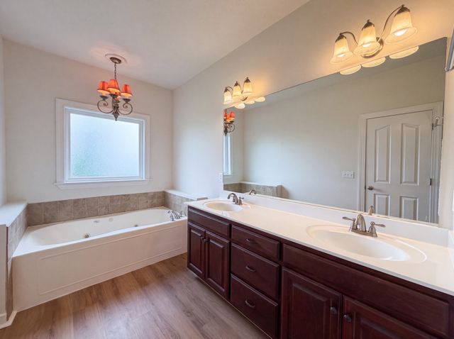 1044 Laramie Ct, Murfreesboro, TN 37128