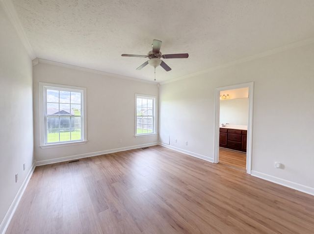 1044 Laramie Ct, Murfreesboro, TN 37128