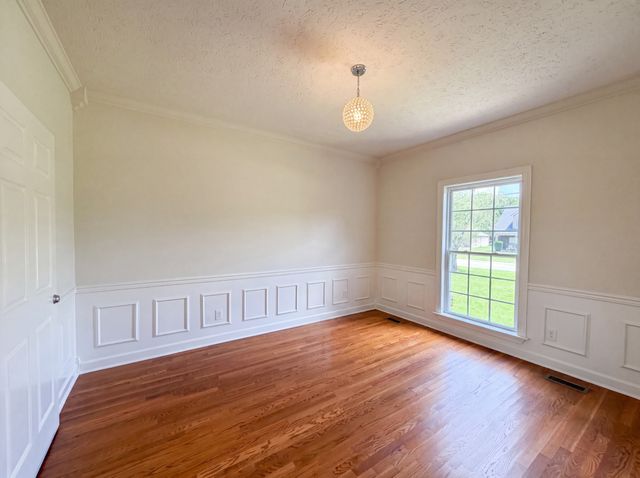 1044 Laramie Ct, Murfreesboro, TN 37128