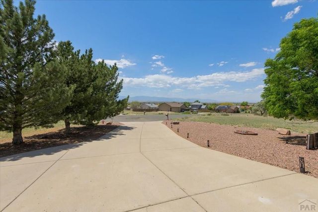 319 W Blue Jay Place, Pueblo West, CO 81007