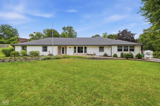 651 Spring Hills Drive, Zionsville, IN 46077