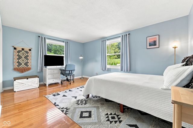 651 Spring Hills Drive, Zionsville, IN 46077