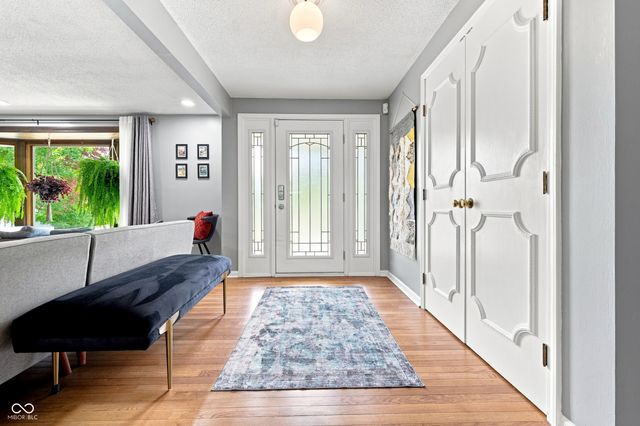 651 Spring Hills Drive, Zionsville, IN 46077