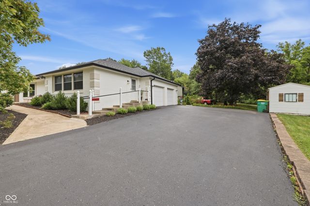 651 Spring Hills Drive, Zionsville, IN 46077