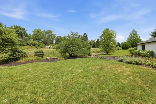 651 Spring Hills Drive, Zionsville, IN 46077