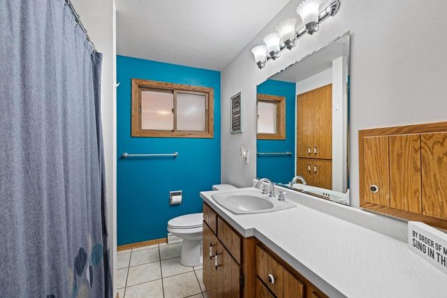 906 BLUEBIRD STREET, De Pere, WI 54115