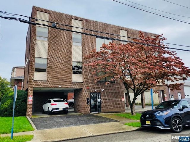 117 Central Avenue, Hackensack, NJ 07601