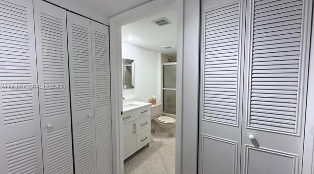 1703 Whitehall Dr 104, Davie, FL 33324