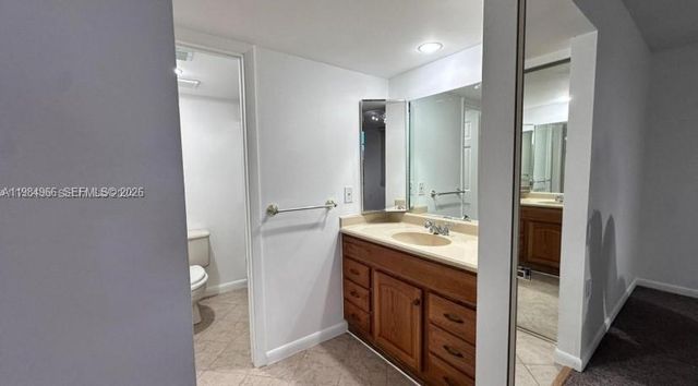 1703 Whitehall Dr 104, Davie, FL 33324