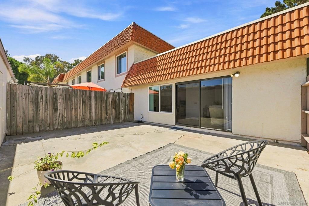 2812 Via Magia, Carlsbad, CA 92010 — exterior