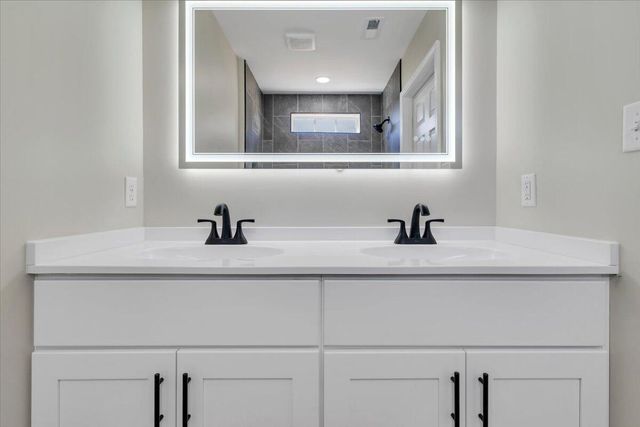 515 Cedar AVE, Vinton, VA 24179