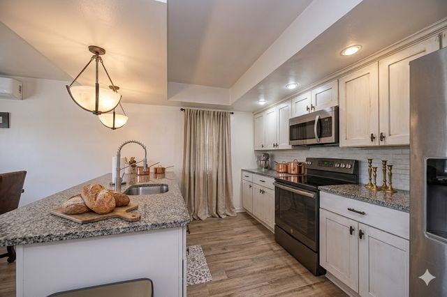 423 Walnut St, Blawnox, PA 15238