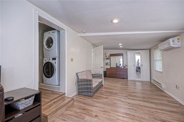 423 Walnut St, Blawnox, PA 15238