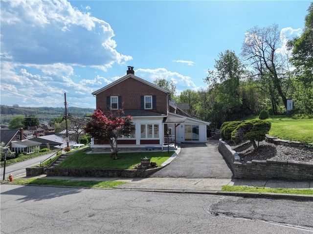 423 Walnut St, Blawnox, PA 15238
