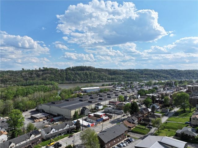 423 Walnut St, Blawnox, PA 15238