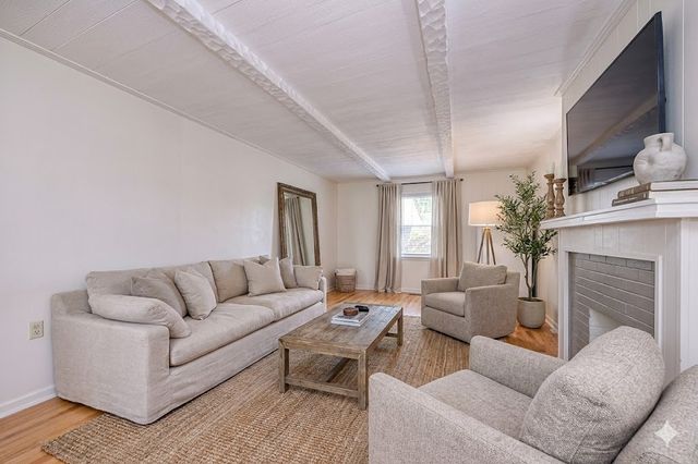 423 Walnut St, Blawnox, PA 15238