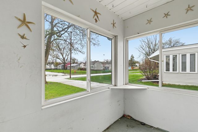 2202 46th Street, Moline, IL 61265