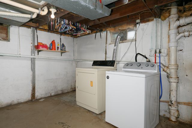 2202 46th Street, Moline, IL 61265
