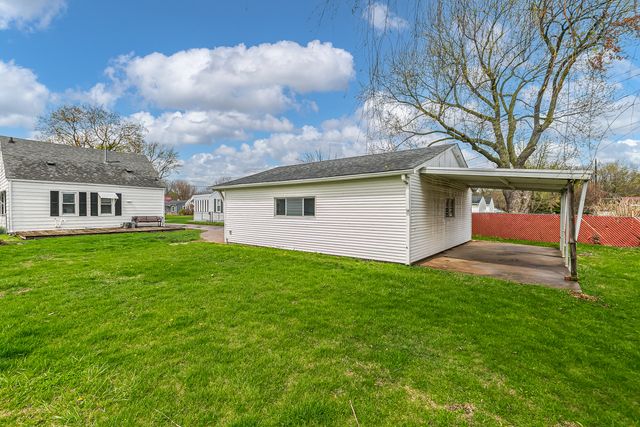 2202 46th Street, Moline, IL 61265