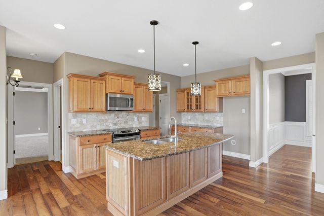 4305 SILVER VALLEY DR, Columbia, MO 65203