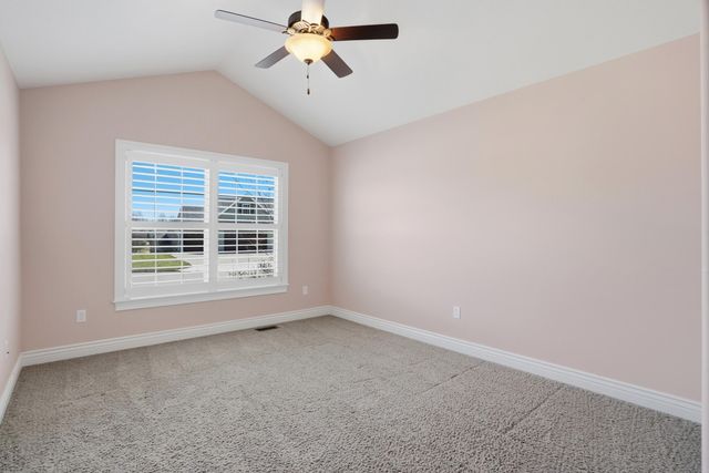 4305 SILVER VALLEY DR, Columbia, MO 65203