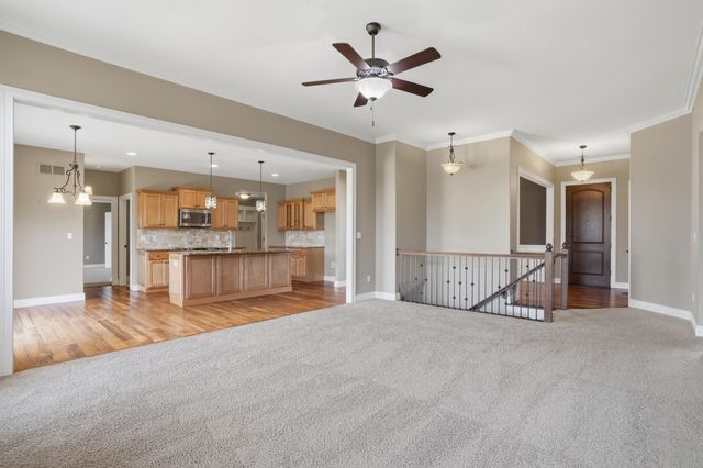 4305 SILVER VALLEY DR, Columbia, MO 65203