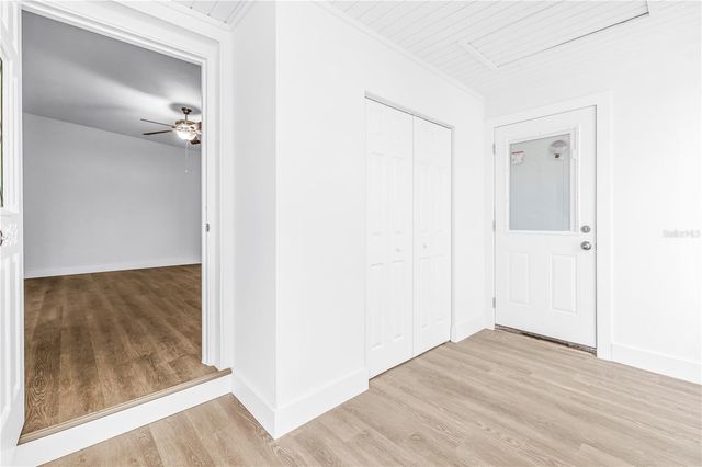 110 NE MONROE CIRCLE N 1, St Petersburg, FL 33702