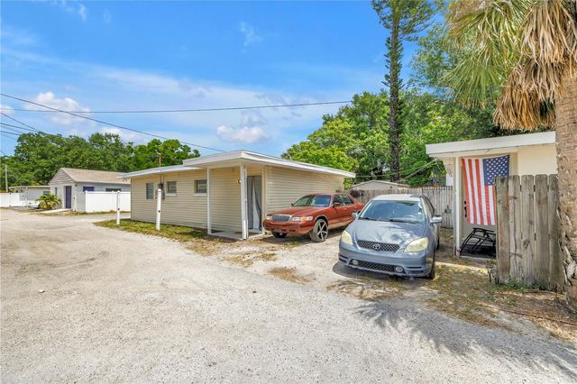 110 NE MONROE CIRCLE N 1, St Petersburg, FL 33702