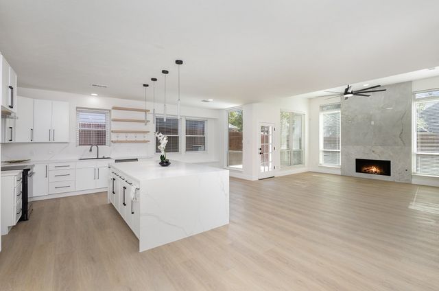 7620 Worthing Street, Dallas, TX 75252