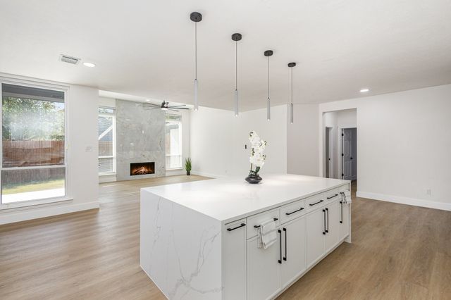 7620 Worthing Street, Dallas, TX 75252