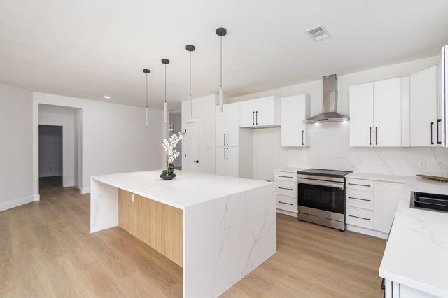 7620 Worthing Street, Dallas, TX 75252