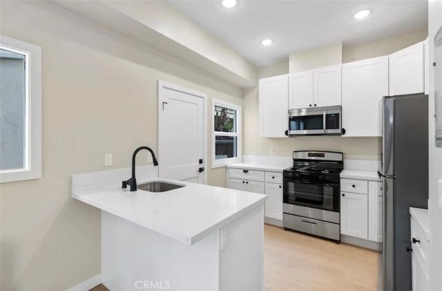 1221 E 1st 12, Long Beach, CA 90802