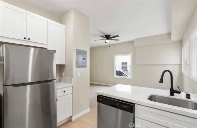 1221 E 1st 12, Long Beach, CA 90802