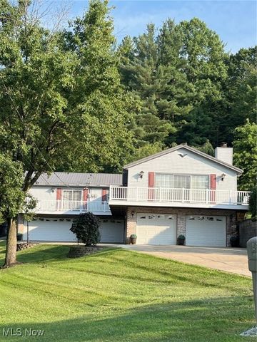 411 E Mohawk Drive, Malvern, OH 44644