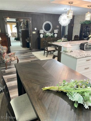 411 E Mohawk Drive, Malvern, OH 44644