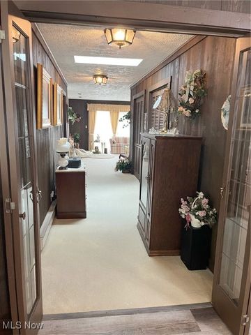 411 E Mohawk Drive, Malvern, OH 44644