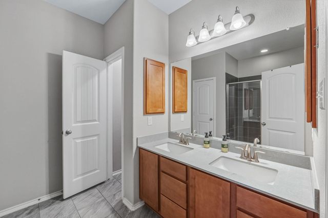 1408 Bovina DR, Leander, TX 78641