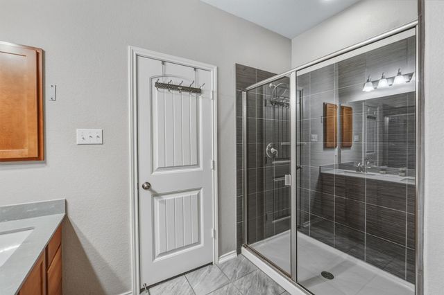 1408 Bovina DR, Leander, TX 78641