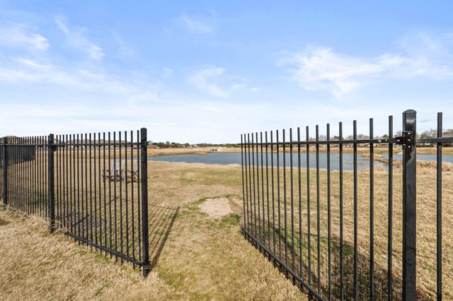 1408 Bovina DR, Leander, TX 78641